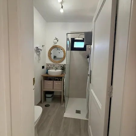 Loft Mouly * Сан-Себастьян-де-ла-Гомера